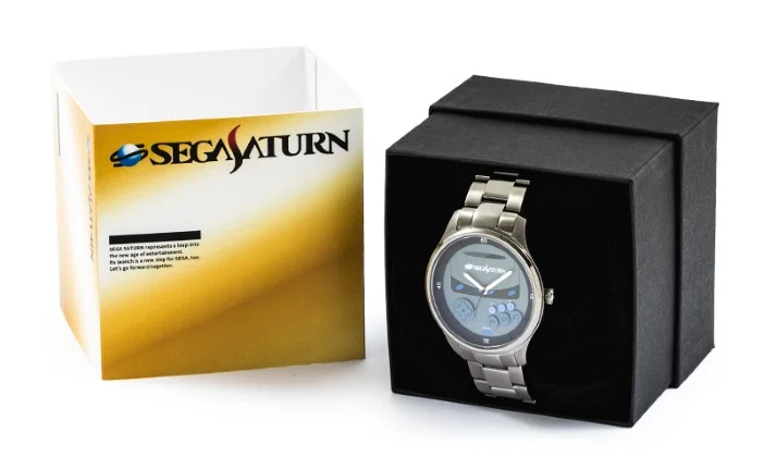 Details of the Sega Saturn Model and its dedicated box